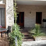 Villa Lazzari B&B Tra I Due Mari Bed & Breakfast Maglie