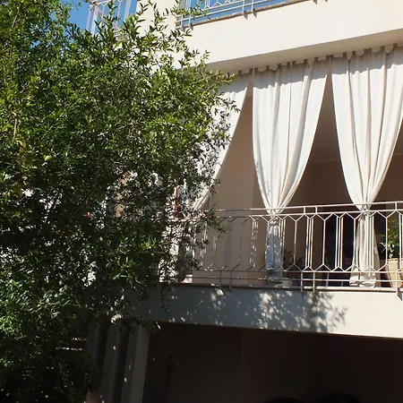 Lazzari Tra I Due Mari Bed and Breakfast