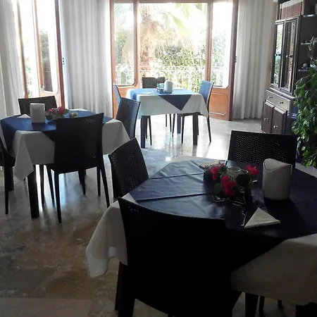 Villa Lazzari B&B Tra I Due Mari Maglie