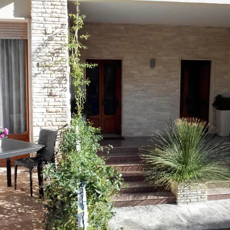 Villa Lazzari B&B Tra I Due Mari Bed & Breakfast Maglie