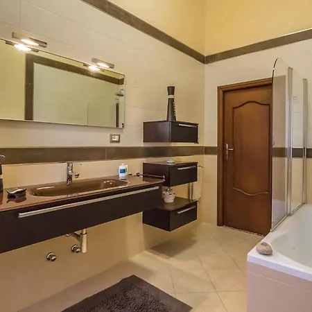 Villa Lazzari B&B Tra I Due Mari Bed & Breakfast Maglie