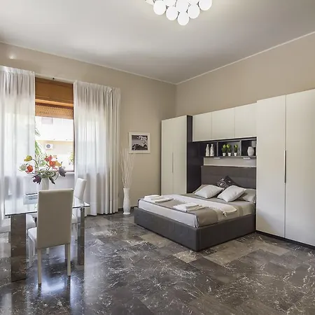 Bed and Breakfast Lazzari Tra I Due Mari 4*