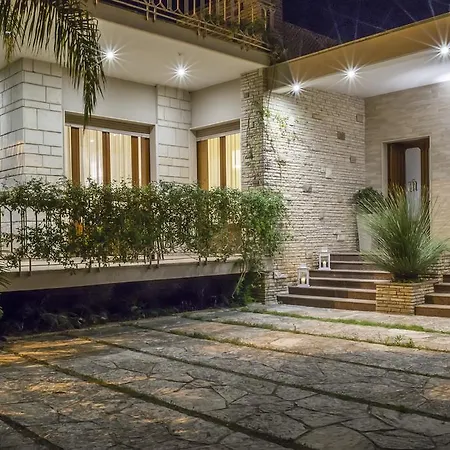 Villa Lazzari B&B Tra I Due Mari Bed & Breakfast Maglie