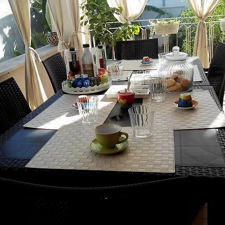 Villa Lazzari B&B Tra I Due Mari