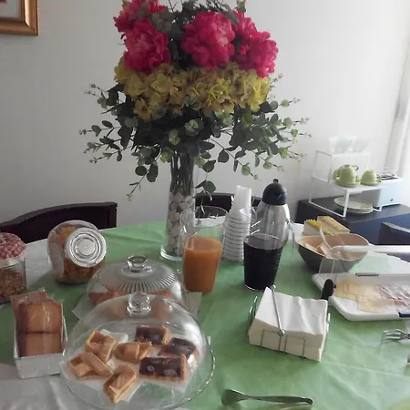 Bed and Breakfast Lazzari Tra I Due Mari 4*