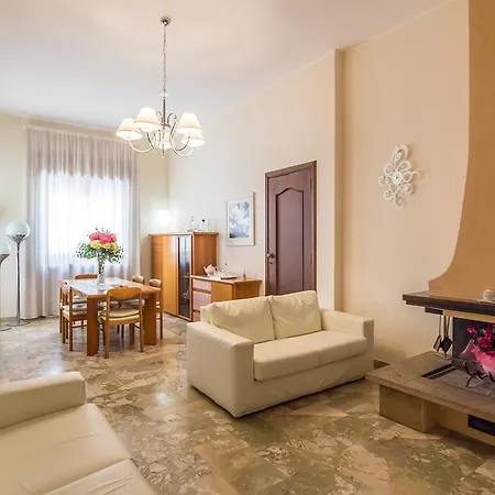 Villa Lazzari B&B Tra I Due Mari Bed & Breakfast Maglie