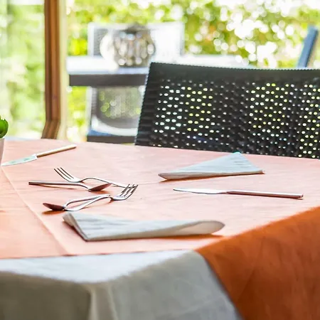 Villa Lazzari B&B Tra I Due Mari