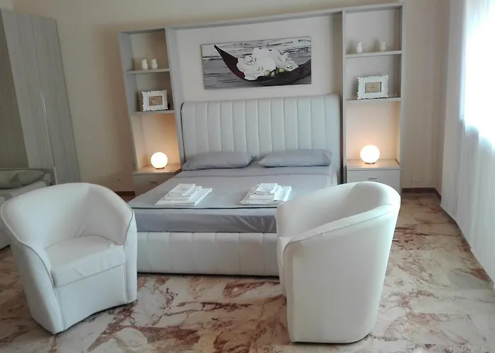 Villa Lazzari B&B Tra I Due Mari